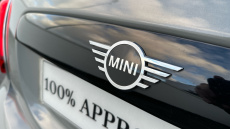 MINI Hatchback 1.5 Cooper Classic 5dr Petrol Hatchback